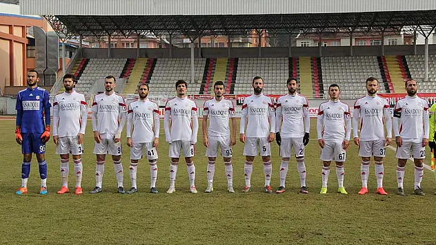 Lider, üç puan için sahaya iniyor