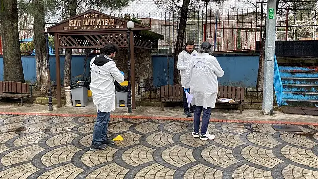 Lise bahçesinde 'Kız Arkadaşıma Baktın' Kavgası: 3 Yaralı