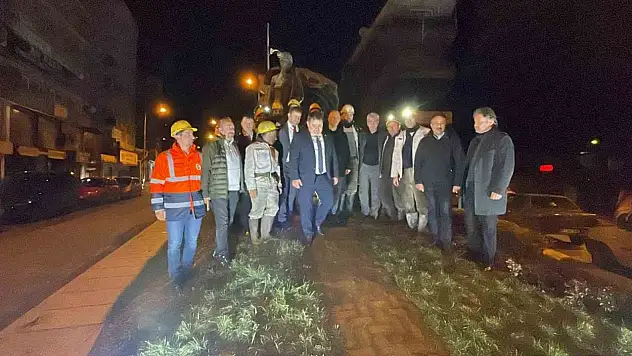 Madenciler, Asrın Felaketinin Yıl Dönümünde Hayatını Kaybedenleri Andı