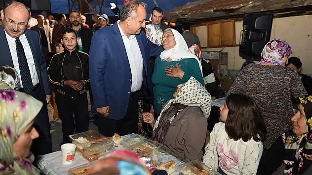 Mahalle iftarları başladı