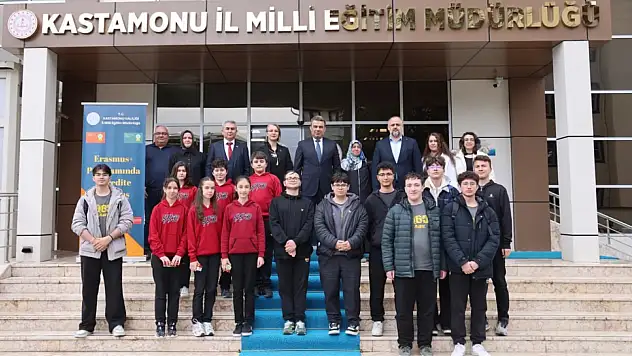 Makedonya'ya Giden Öğrenciler Gümüş'le Buluştu