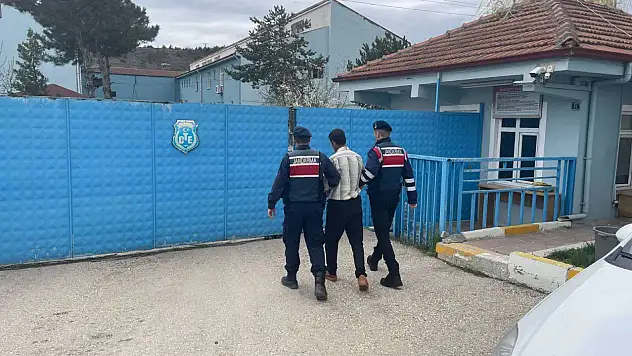 Mala Zarar Verme Suçundan Aranıyordu, Yakalandı!