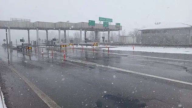Bolu'da Lapa Lapa Kar Yağdı