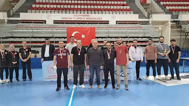 Masa Tenisi Turnuvası Düzenlendi