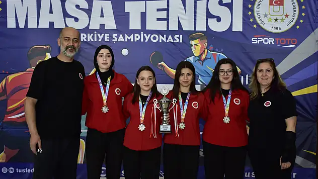 Masa Tenisinde Türkiye İkinciliği Geldi