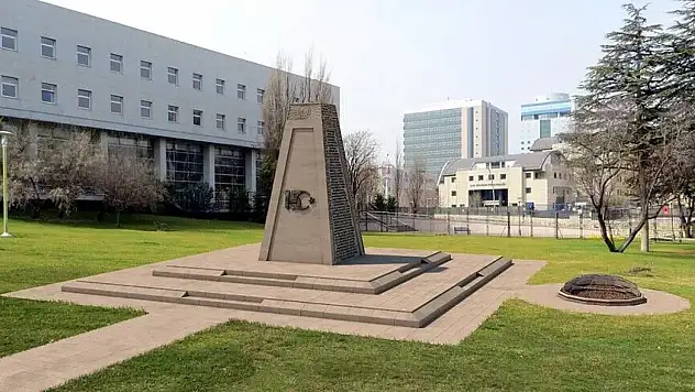 Meclis'te Sergilenen 15 Temmuz Anıtları O Günü Unutturmuyor