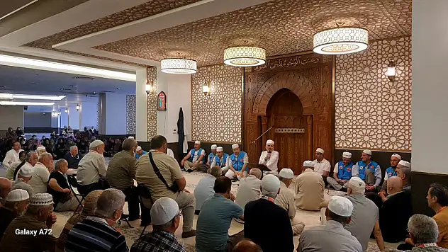 Mekke-i Mükerreme'de Regaip Kandili Coşkusu