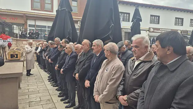 Mete Tufan Defnedildi