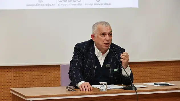 Metin Külünk: 'Mesele, Hak İle Batıl Mücadelesinde Kimin Nerede Durduğudur'