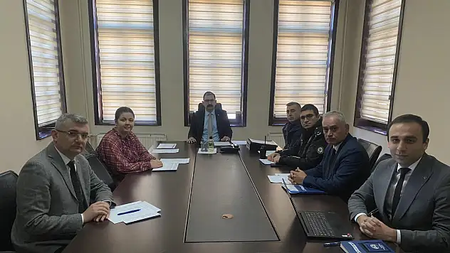Metruk Binalar İlçe Komisyonu Toplandı
