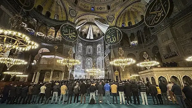 Mevlit Kandili Bugün İdrak Edilecek