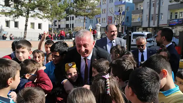 MHP Belediye Başkan Adayı Yüksel Aydın: 'Kastamonu'muzu ileri taşıyacağız'