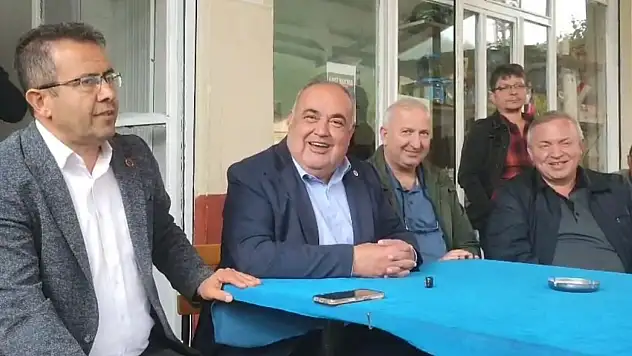Milletvekilinin 'Aldatmaz' Cevabı Köylüleri Güldürdü