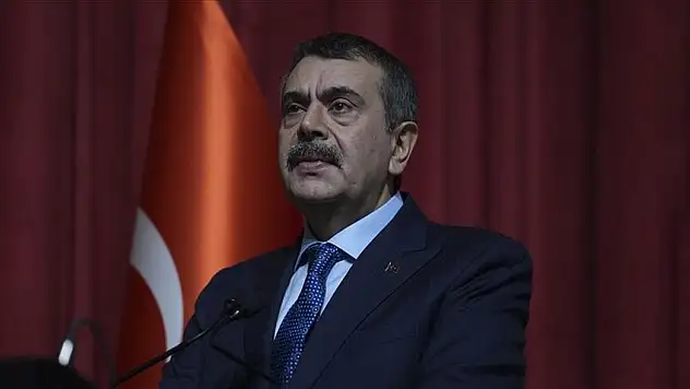 Milli Eğitim Bakanı Tekin, Canlı Yayında Soruları Yanıtladı