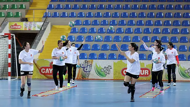 Milli Takımımız, Karadağ Hazırlıklarını Sürdürüyor