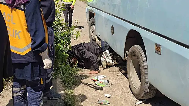 Minibüsün Altında Can Pazarı