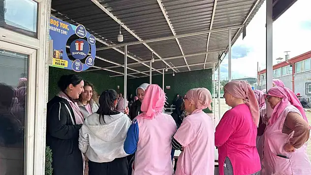 O Polikliniğe Kadın İşçilerden Yoğun İlgi