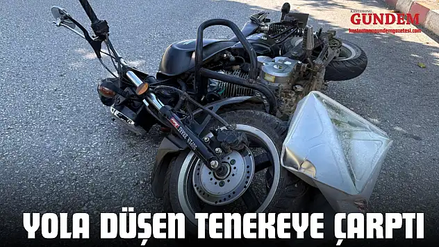 Motosiklet Yola Düşen Tenekeye Çarptı