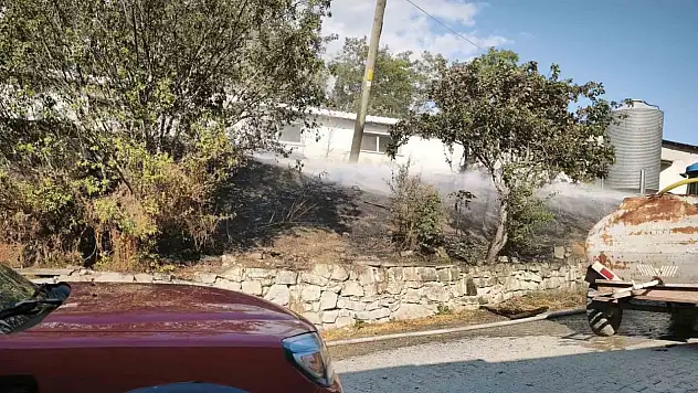 Mudurnu'da korkutan yangın: Kümeslere sıçramadan söndürüldü
