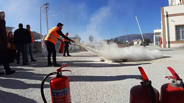 Mudurnu Devlet Hastanesi'nde Deprem Ve Yangın Tatbikatı