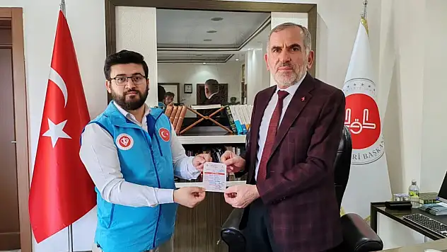 Müftü Derin, Kurbanını TDV'ye Bağışladı
