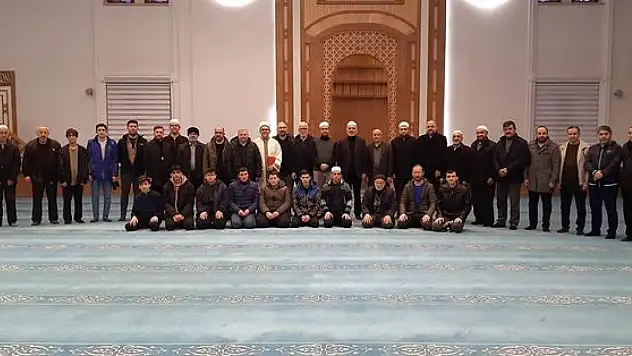Müftü Derin, Öğrencilerle Sabah Namazında Buluştu