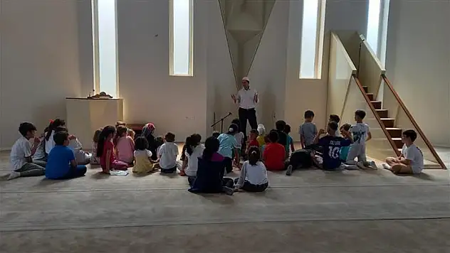 Müftülük'ten öğrencilere seminer