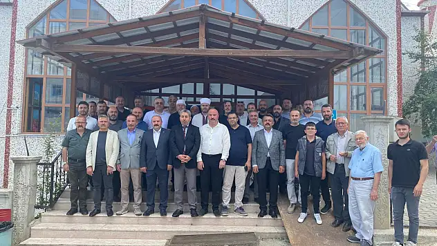 Muharrem Ayı'nda Esnaflar Aynı Sofrada Buluştu