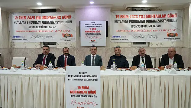 Muhtarlar Yemekte Buluştu
