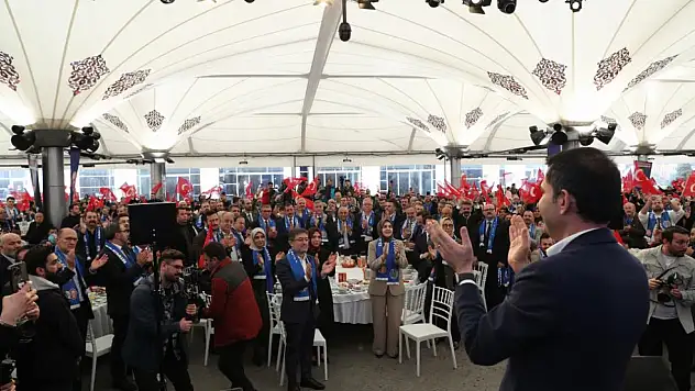 Murat Kurum: 'Kastamonu'muzun Selden Zarar Gören Bir İlçelerini 1 Yılda İnşa Ettik'