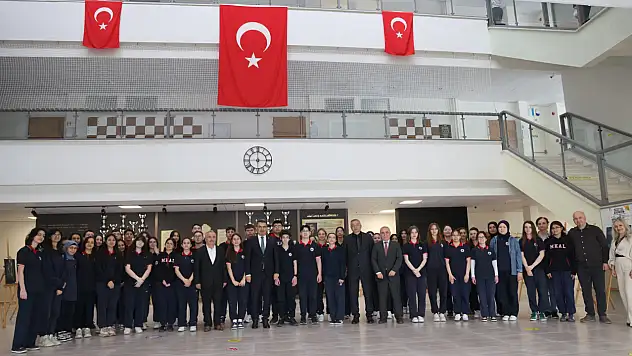 Mustafa Kaya Anadolu Lisesi Öğrencileri Kulakların Pasını Sildi