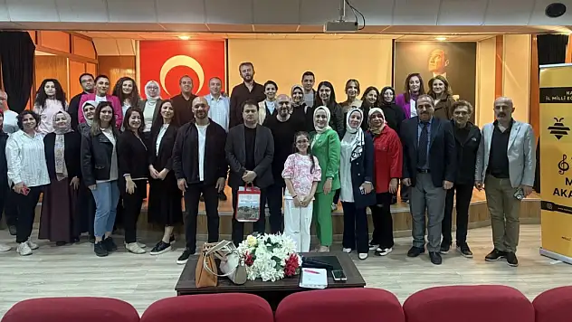 Müzik Akademisi'nde 'Müziğin Kültürel ve Toplumsal Temelleri' Konusu Ele Alındı