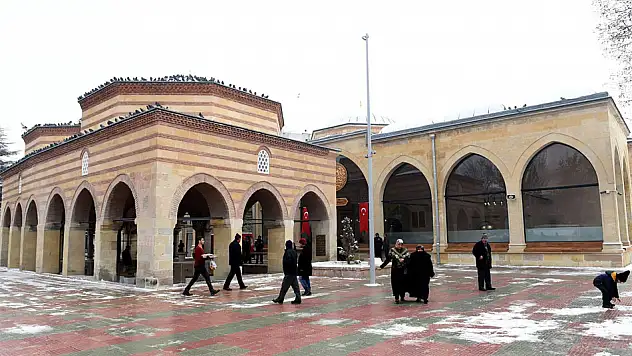 Nasrullah Camii ibadete açıldı