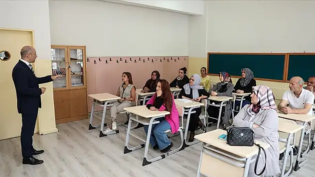 O Kurslara 25 Binden Fazla Veli Katıldı