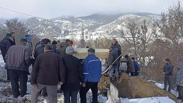 O Olayda Hayatını Kaybeden Baba İle Oğlu Toprağa Verildi