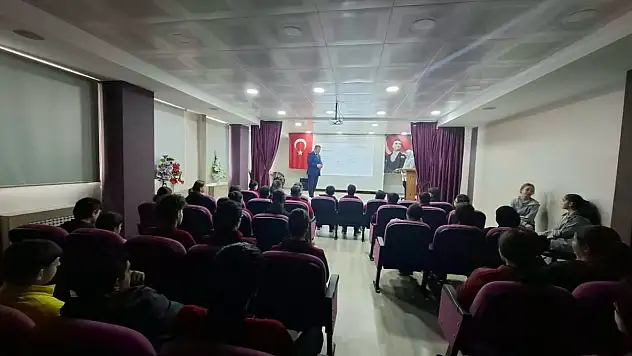Öğrenciler Projeler İçin Buluştu
