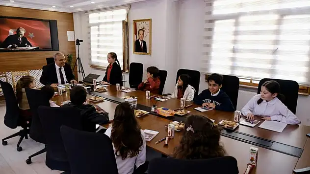 Öğrenciler Taleplerini Dile Getirdi