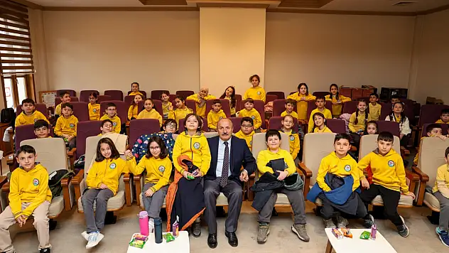 Öğrencilerden Başkan Arslan'a Ziyaret