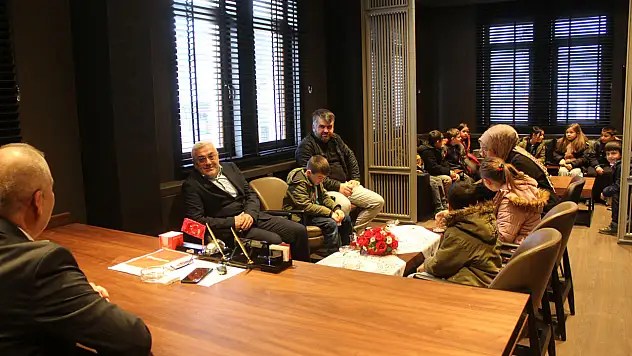 Öğrencilerden Belediyeye Anlamlı Ziyaret