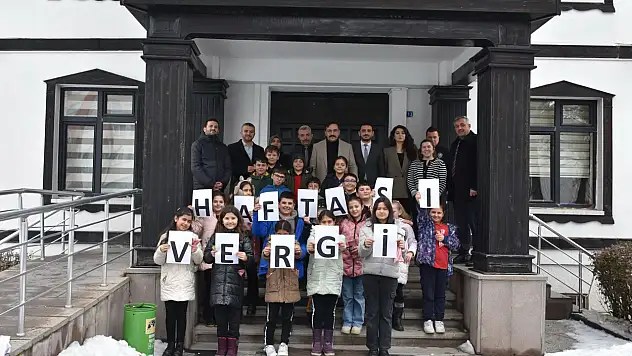 Öğrencilerden Vergi Haftası Ziyareti