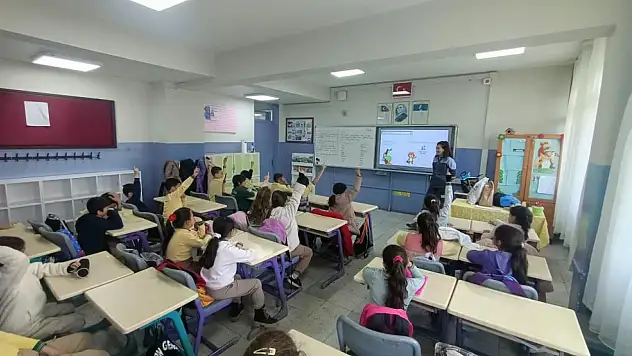 Öğrencilere Çevre Eğitimi Verildi