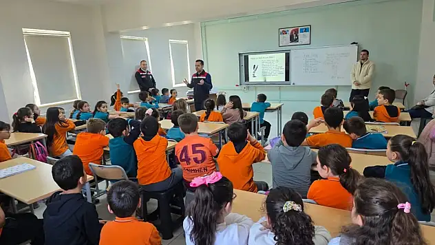 Öğrencilere Gıda Güvenliği Ve İsraf Bilinci Eğitimi