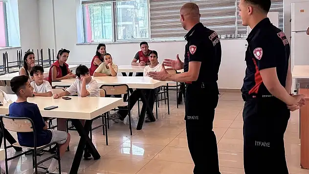 Öğrencilere itfaiyecilik mesleği anlatıldı