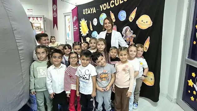 Öğrencileri Bilimle Buluşturan Şenlik Devam Ediyor