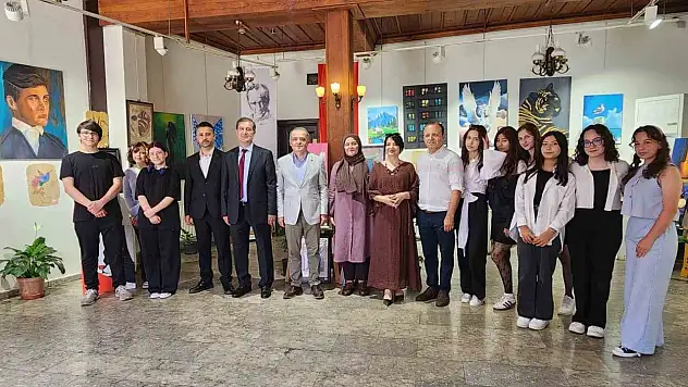 Resim Sergisi Sanatseverlerle Buluştu