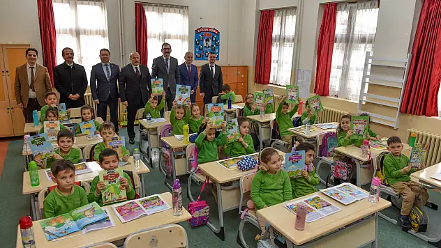 Öğrencilerle Bir Araya Geldiler