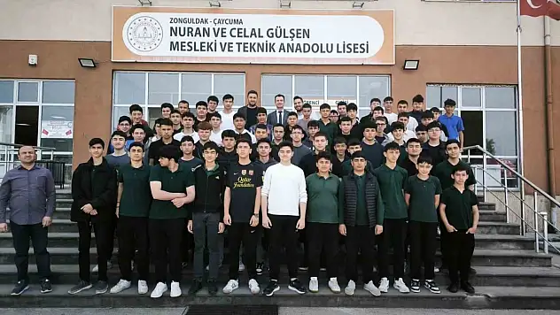Önemli İsimler Öğrencilerle Buluştu