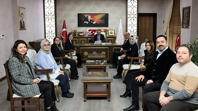 Öğretmenlerin Mesleki Becerilerini Geliştirecek Proje