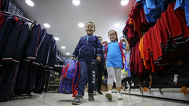 Okul Alışverişi Giyim Sektörünü Hareketlendirdi