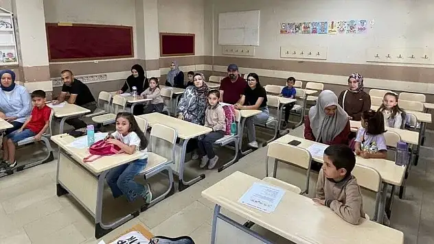 Okula Yeni Başlayacak Öğrencilerin Velileri De 'Uyum Haftasına' Dahil Edilecek